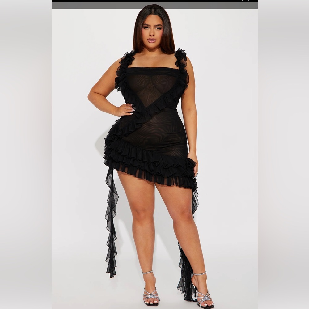 Never Been Worn!  Ruffled Mini Dress - Black - Size 2X